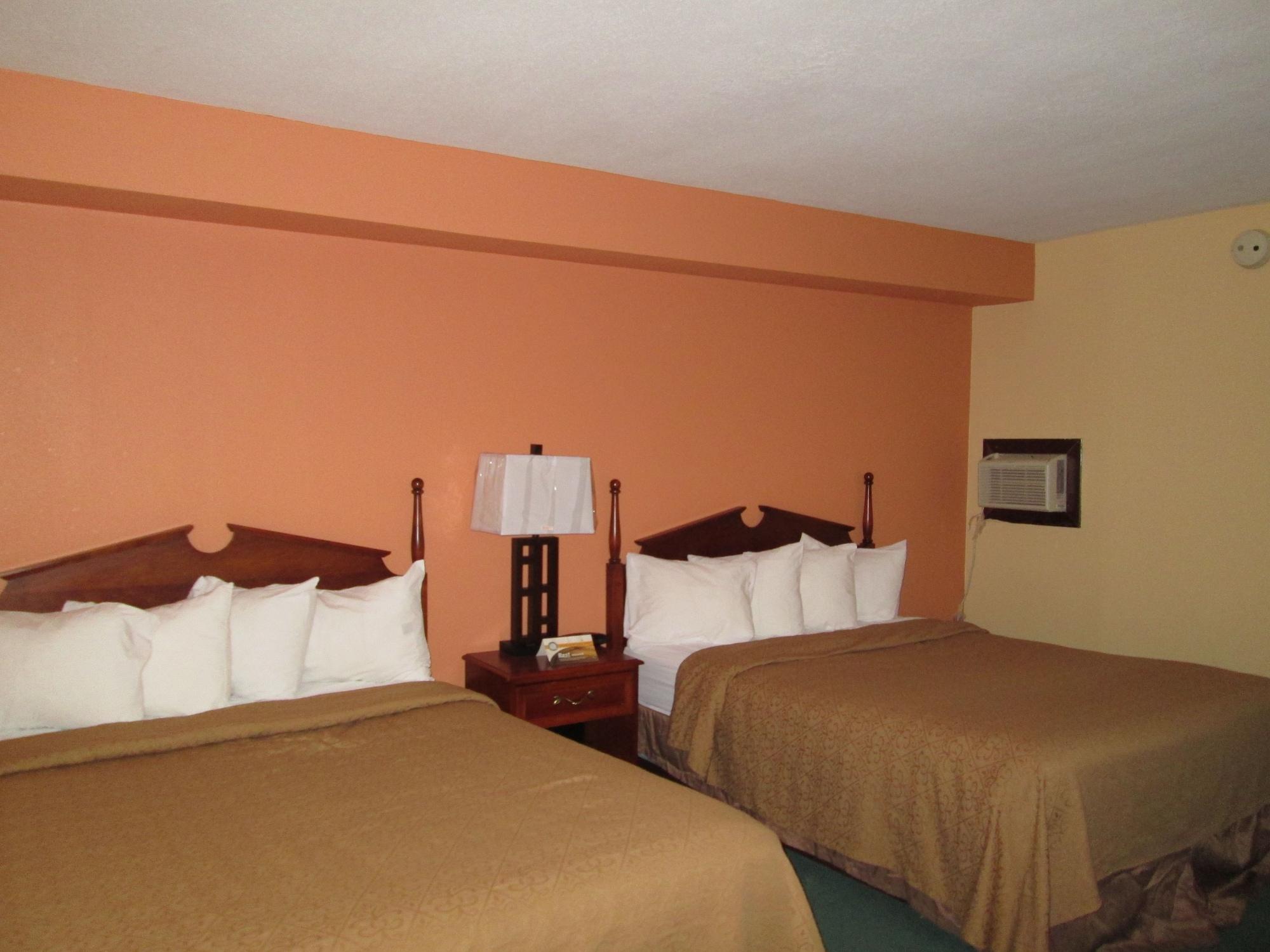 Quality Inn Gaylord Buitenkant foto