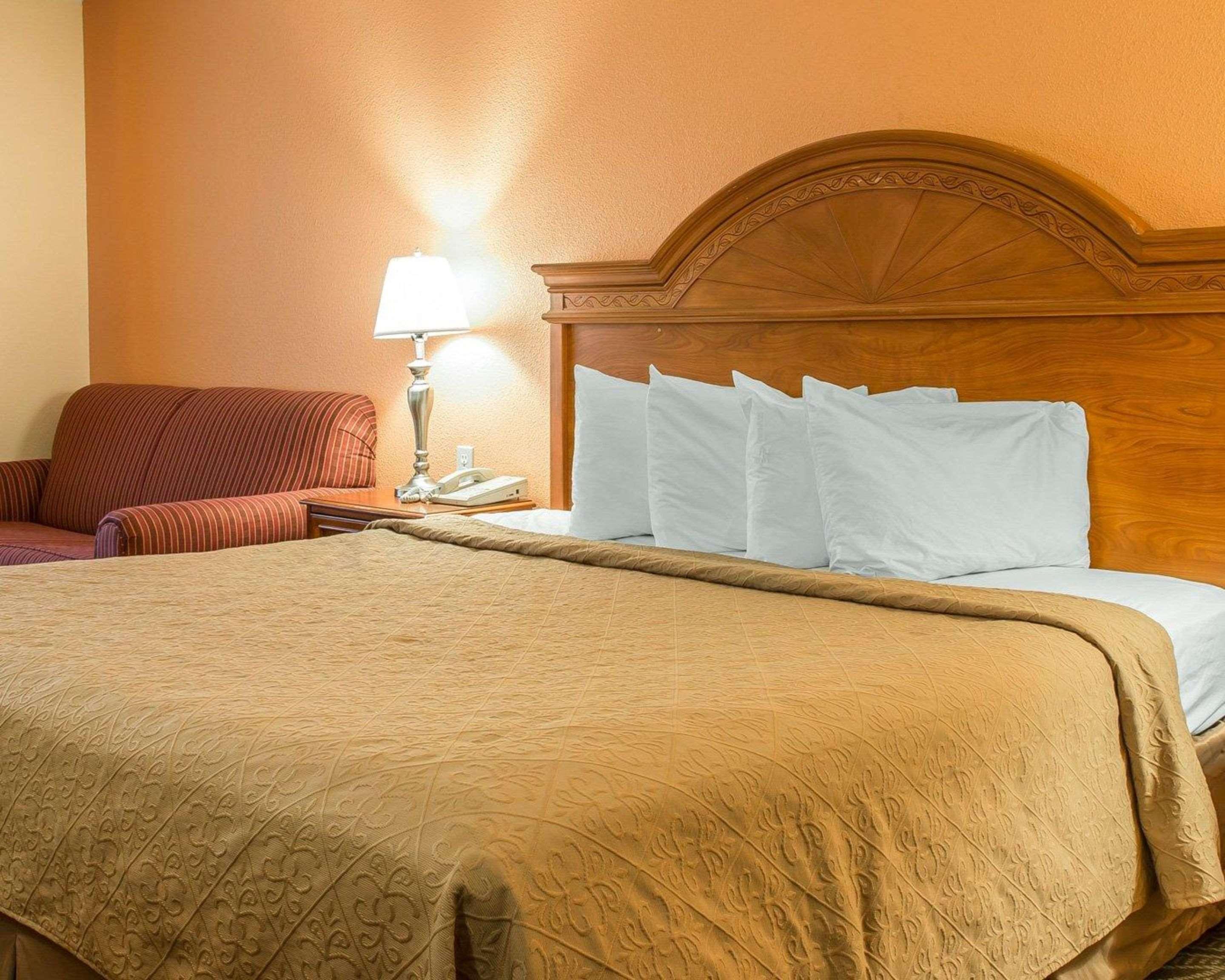 Quality Inn Gaylord Buitenkant foto