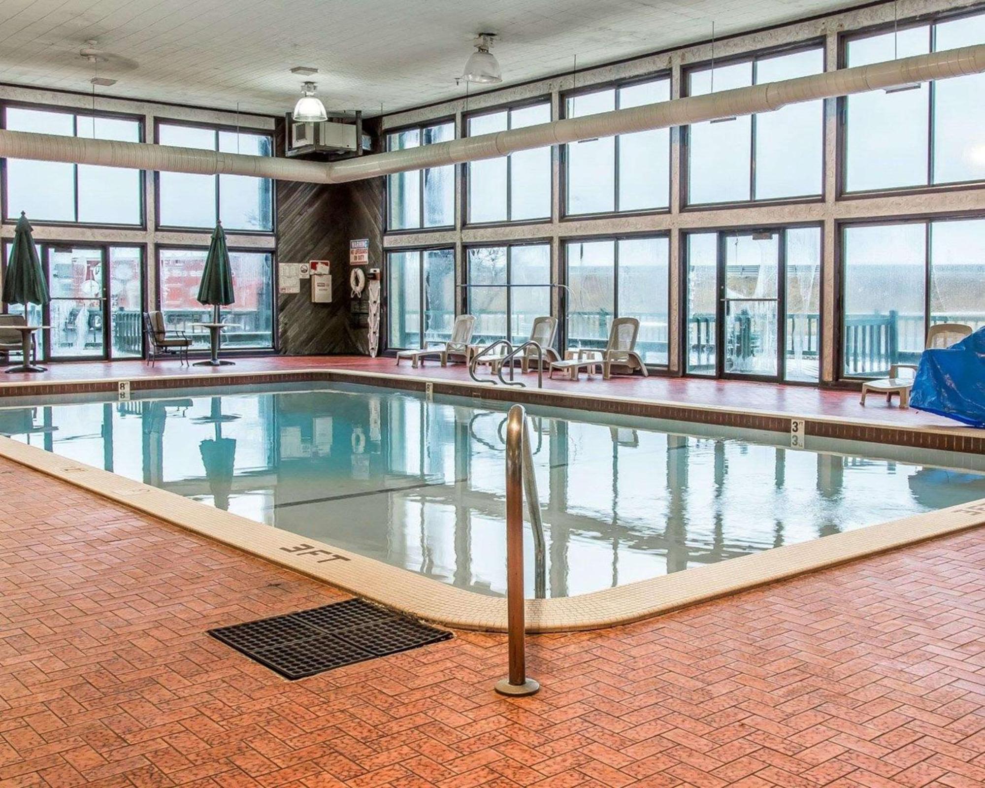 Quality Inn Gaylord Buitenkant foto