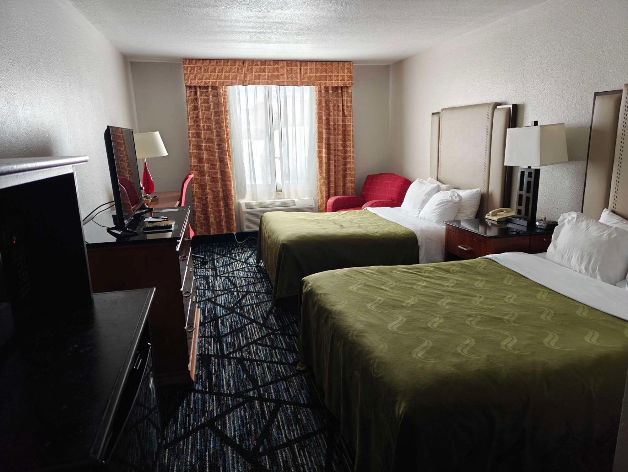 Quality Inn Gaylord Buitenkant foto
