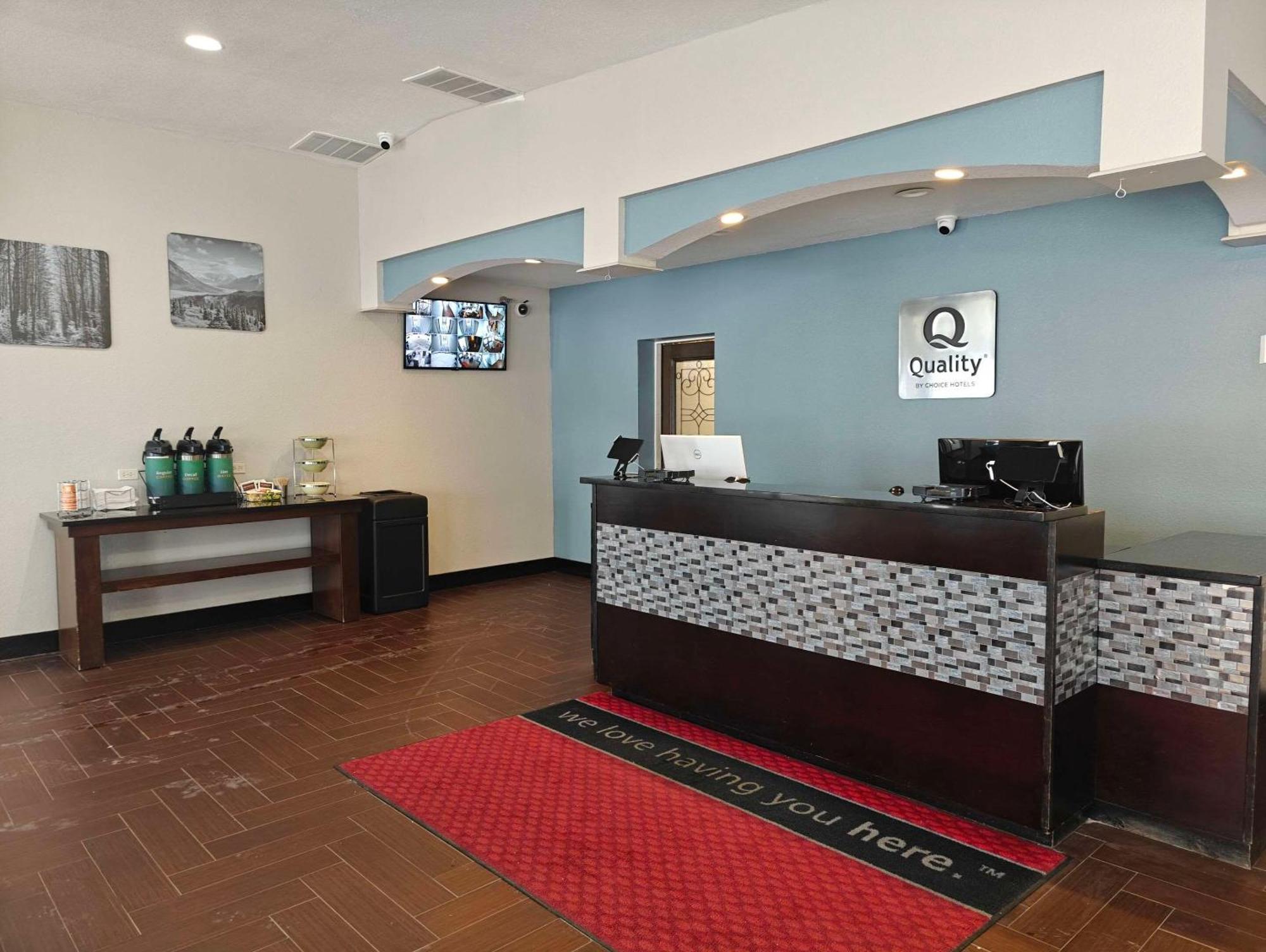 Quality Inn Gaylord Buitenkant foto